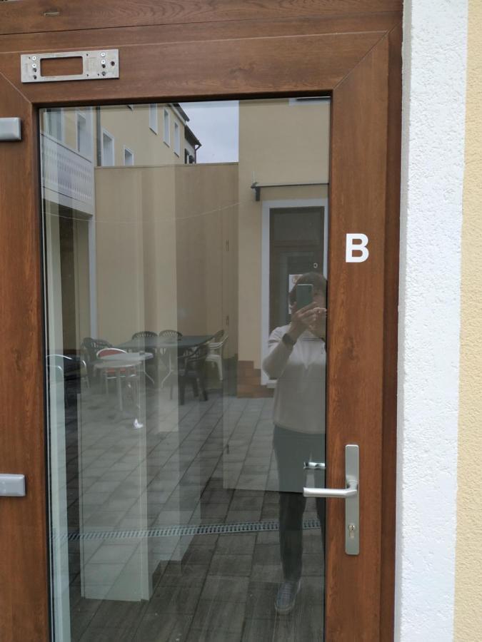 슈코이디츠 Mehrfamilien Haus 아파트 외부 사진