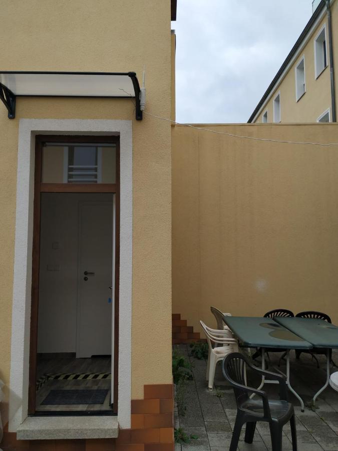 슈코이디츠 Mehrfamilien Haus 아파트 외부 사진