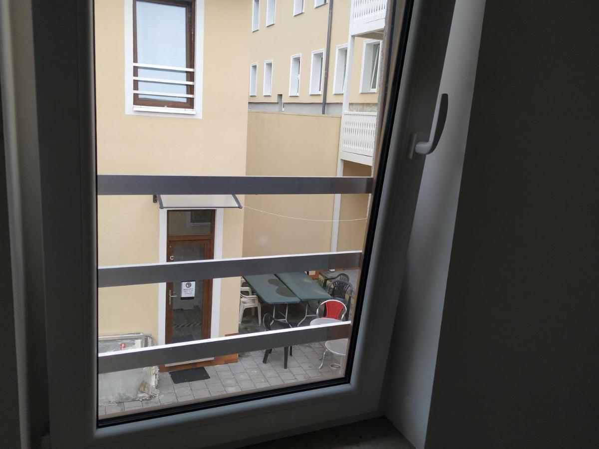 슈코이디츠 Mehrfamilien Haus 아파트 외부 사진